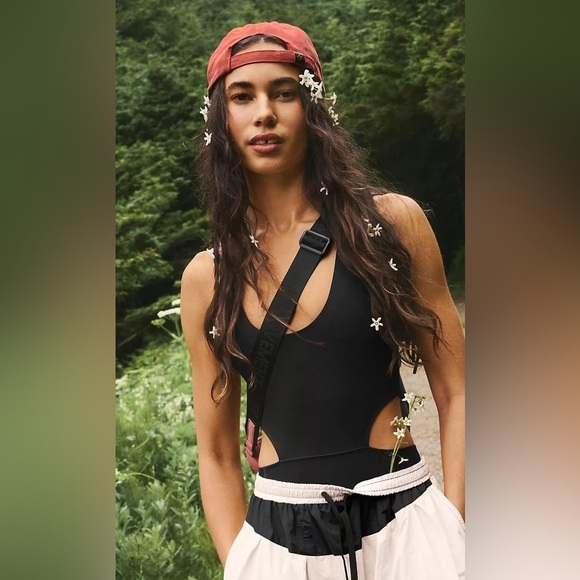 Free People Back It Up Jumpsuit Onesie Black XS - Picture 3 of 9